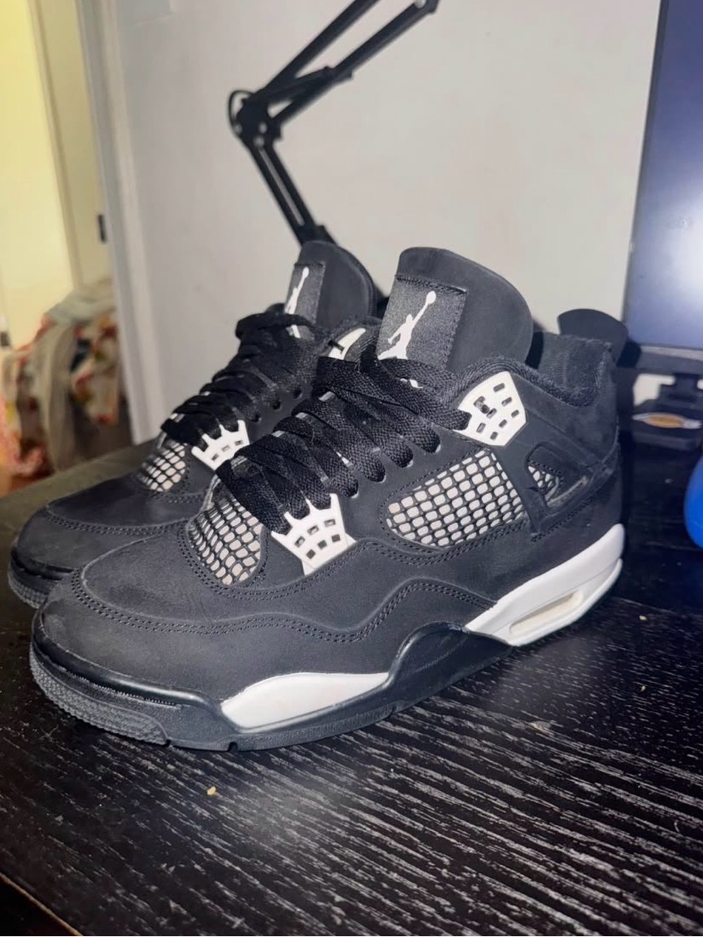 Jordan Men's Black/White Retro Basketball Sneakers
